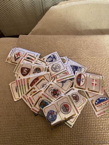 Карточки футбольные - футбол. (эмблема клубов)