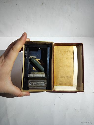 Машинка для заточки лезвий. BAKONY. Венгрия. + лезвия.