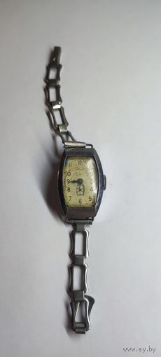 Часы Звезда. С рубля без МЦ.
