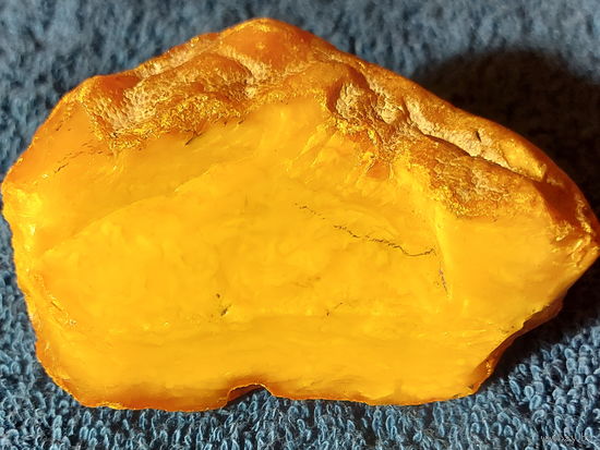 ЯНТАРЬ-из СССР .  73 грамм. Балтика..