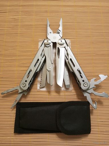 Новый мультитул 19 в 1 в чехле и упаковке
