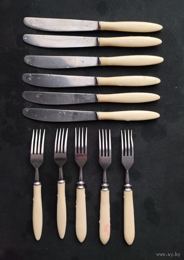 НАБОР КУХОННЫХ НОЖЕЙ И ВИЛОК ИЗ ДАЛЁКОГО СССР. ТОРГИ С 1 РУБЛЯ !