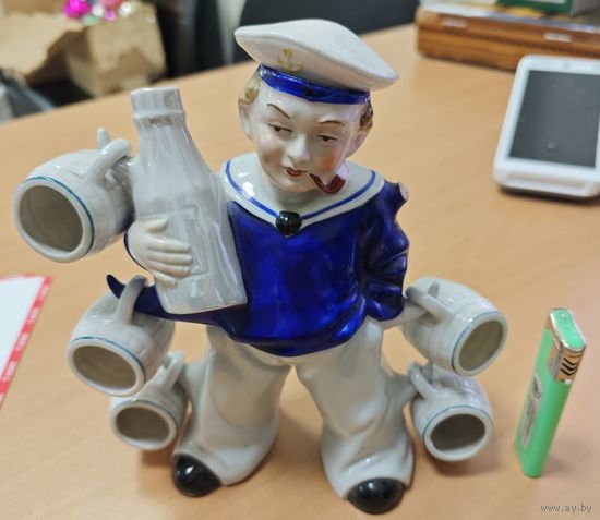 Штоф, матрос. Интересный.