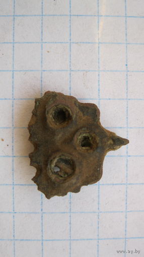 Древняя привеска, серьга. Бронза.
