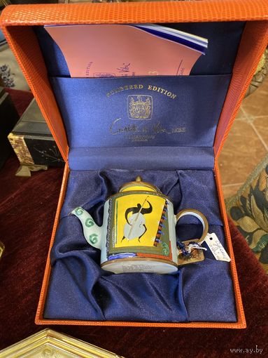Чайник сувенирный коллекционный