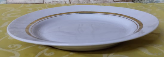 Тарелка десертная-1 эпохи СССР. Рижская фарфоро-фаянсовый завод (Рижский ффз), 1970-1980 гг