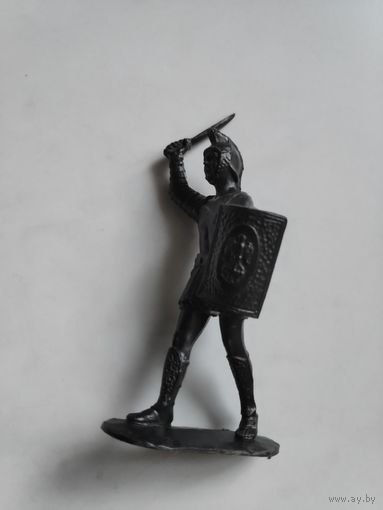 Римлянин с мечом и щитом.