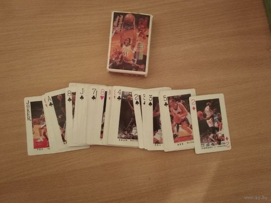 Карты игральные NBA времен Сабониса. Полный комплект(54шт). Почтой не высылаю.