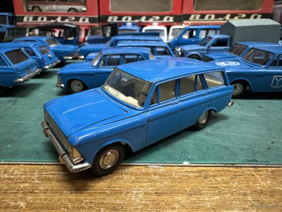 Москвич 427  Пятничный вечер в синих тонах. Не забываем делать себе подарки к 23 февраля!