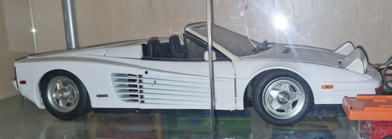 Ferrari Testarossa spider POCHER   Масштаб 1:8