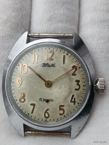 НЕ ЧАСТЫЕ НАРУЧНЫЕ ЧАСЫ ЗИМ