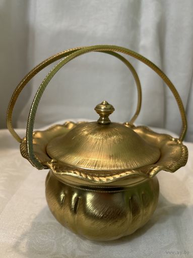 Конфетница