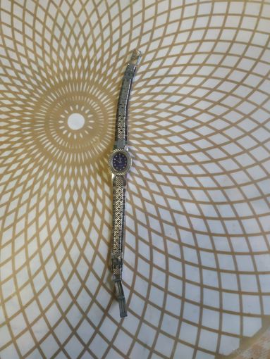 Часы наручные с браслетом ЧАЙКА . В ремонт,коллекцию,на запчасти. Состояние на скане.