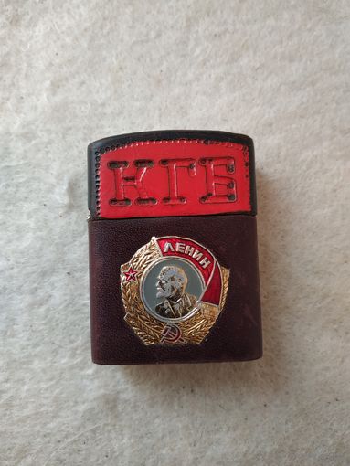 Бензиновая зажигалка ZIPPO.