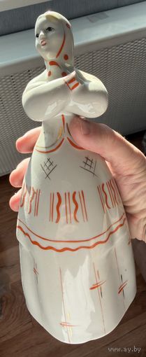 Статуэтка девушка