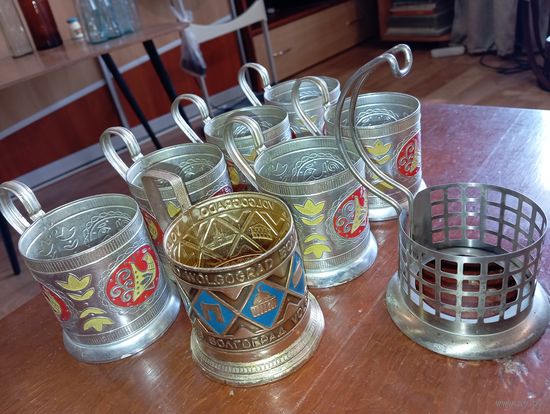 Подстаканники СССР , 8 штук одним лотом .