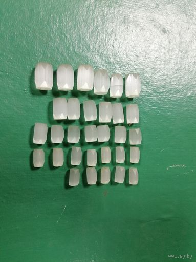 Сатиновые бусы (часть бус) в ремонт, торги с Рубля