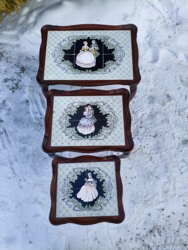 Набор Винтажных Столиков из Дерева с Плиткой / Комплект 3 в 1, Франция ХХ век.