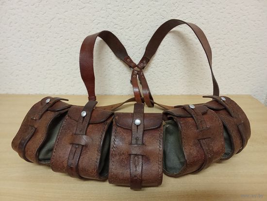 Патронташ-бандольера в комплекте с плечевыми ремнями. Вторая мировая. Швеция.