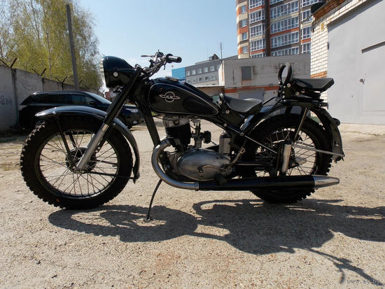 Оригинальная боковая складная подставка к советским мотоциклам марки ИЖ-49.