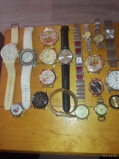 Большой лот винтажных часов .