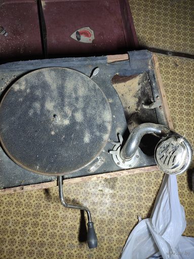 Патефон Молот