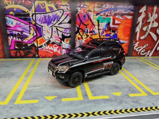 Коллекционная модель 1/64 GCD Toyota Land Cruiser Prado (150)