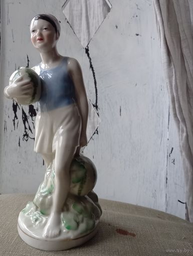 Статуэтка фарфор Узбек
