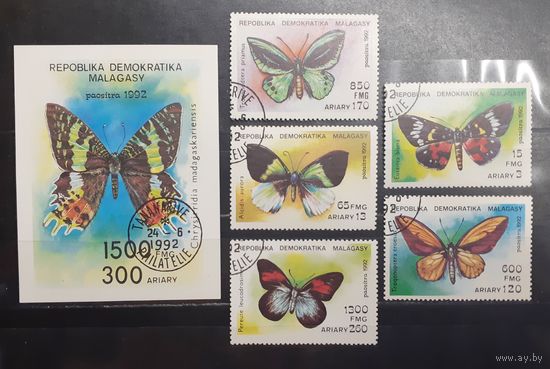Мадагаскар. 1992 год. Фауна. Бабочки (блок и 5 марок) (1489)