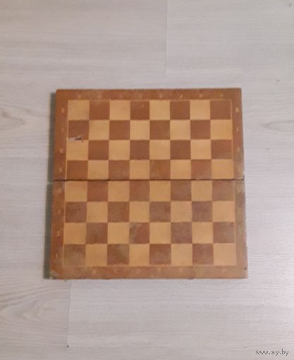 Доска шахматная