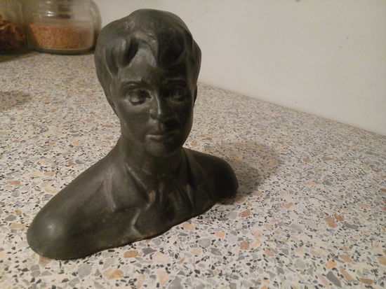 Бюст ЕСЕНИН