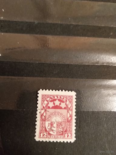 1923 Латвия Мих 94 зуб 10  герб (3-7)
