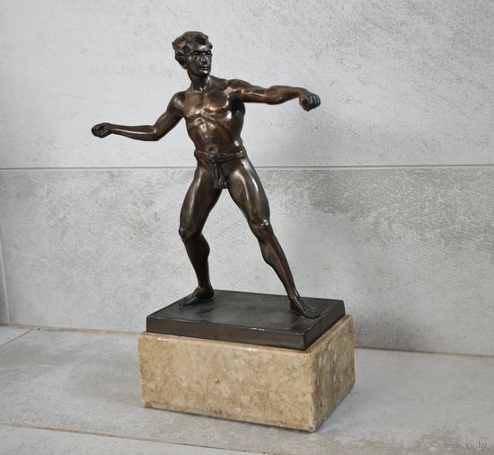 Бронзовая статуэтка ар-деко метатель копья