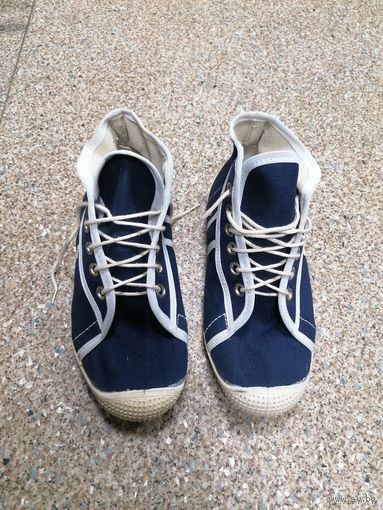 Кеды СССР 1989 года в состоянии новых! 232 размер