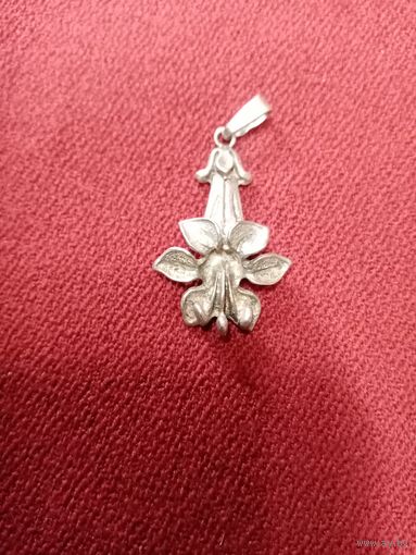 С рубля без мц. кулон "Цветочек", зЗвезда925пр. длина 3.5см.