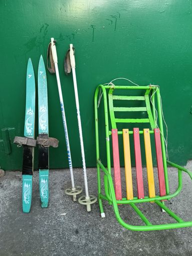 Лыжи ,палки,санки СССР