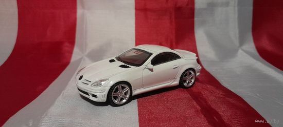 Mercedes-Benz SLK55 AMG | Rastar 1/43