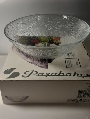 Салатница конфетница новая