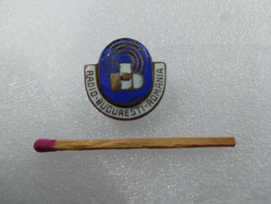 Знак-фрачник. Радио - Бухарест - Румыния. тяжелый