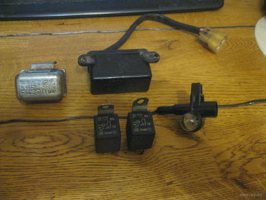 Реле ВАЗ 2106 только лотом