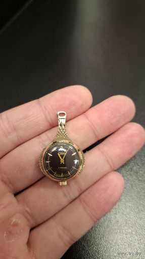 С 1 рубля 3 дня! Не частые часы Слава кулон. Идут. Точность не проверял. Без репассажа. Состояние на фото.