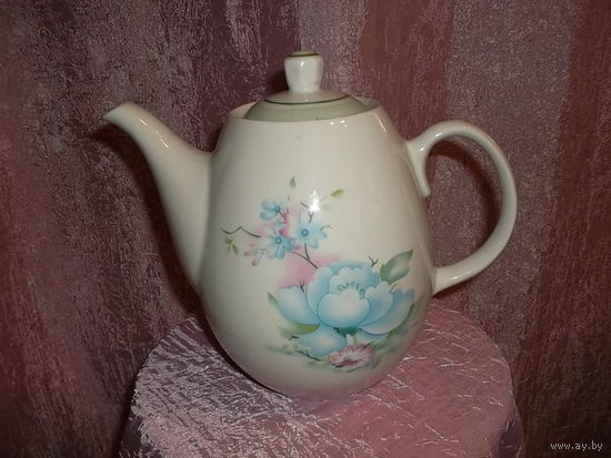Кофейник   фарфор. СССР.