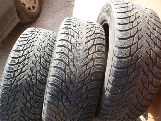 Шины зимние Nokian 215/60/R16