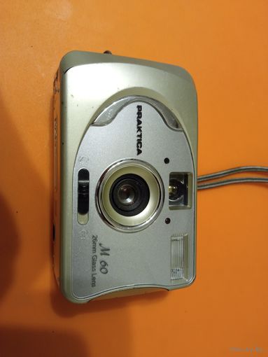 Плёночный фотоаппарат PRAKTICA М60 26 мм