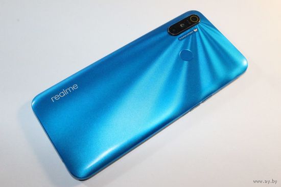 Телефон Realme C3 RMX2020 3GB/32GB (холодный синий)