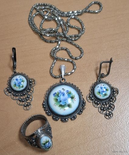 Советский гарнтитур. Финифти