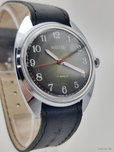 Часы ВОСТОК механические СССР