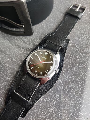 Часы ВОСТОК механические СССР