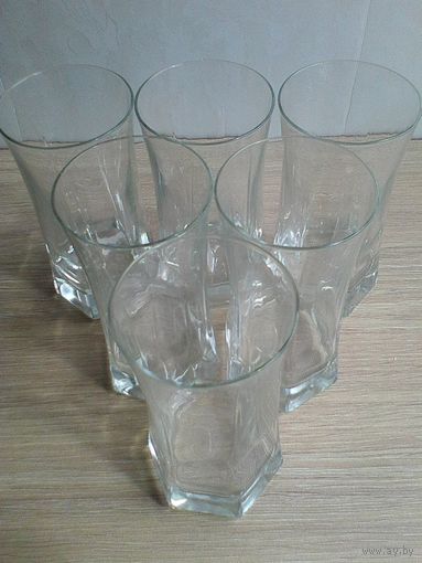 Шесть Стаканов - "BORMIOLI ROCCO" Италия - Высота 13 см - Объём 220 грамм - Одним Лотом.