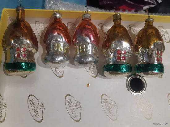 Елочная игрушка домик
